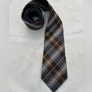 Saks Fifth Ave brown/blue 100% silk tie, great condition, very elegant